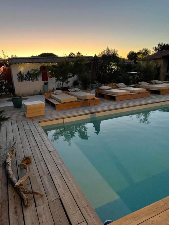 B&B La Terre Brulee Aigues-Mortes Zewnętrze zdjęcie
